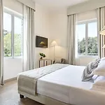 Grand Hotel