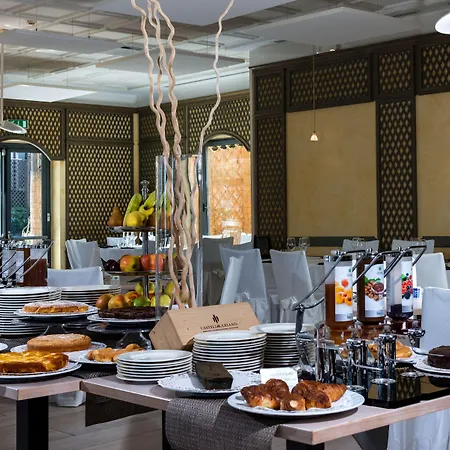 فندق Grand 4*