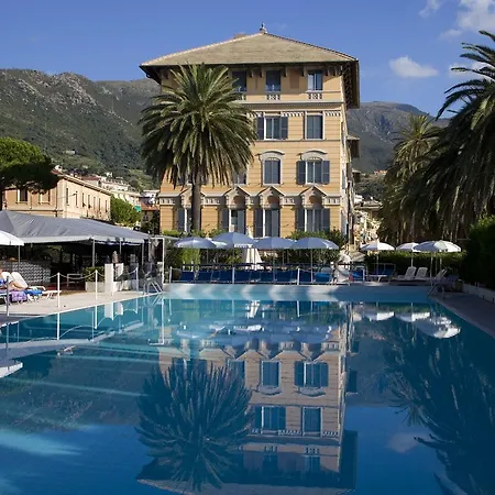 Grand Hotel 4*