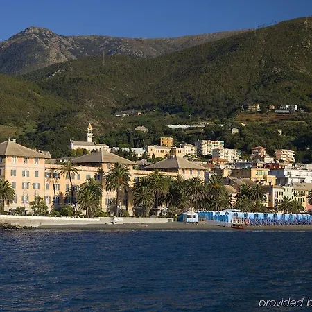 Grand Hotel 4*