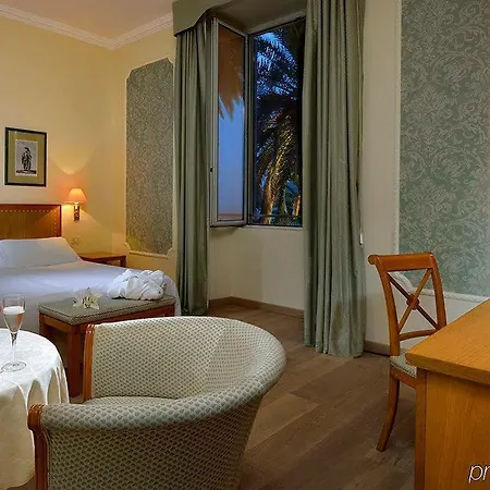 グランド ホテル