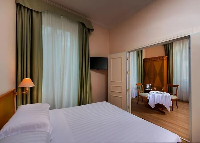 Grand Hotel