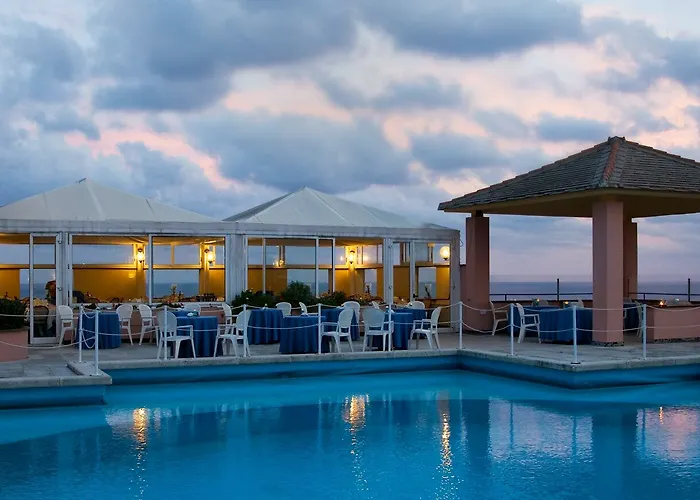 Grand Hotel