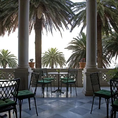 Grand Ξενοδοχείο Arenzano