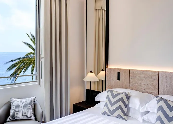 Hotel Grand 4*